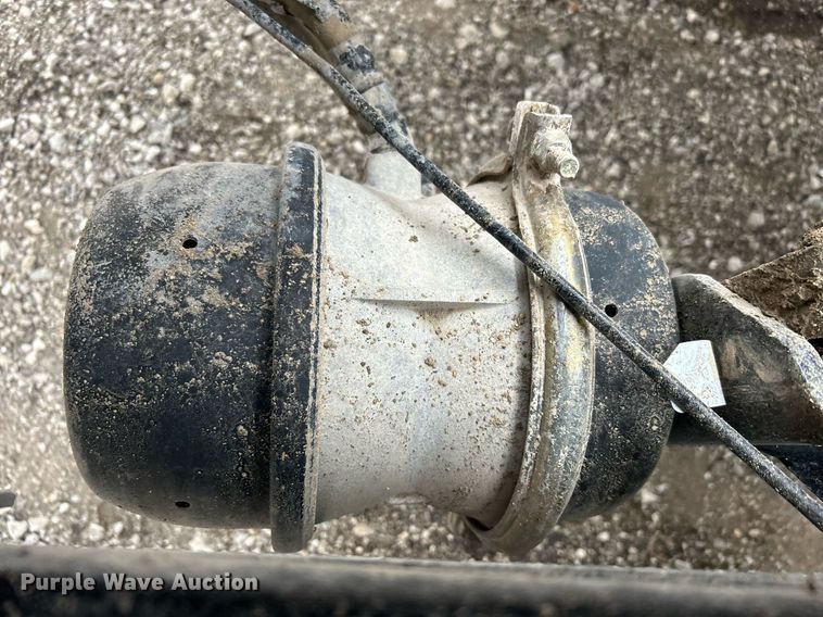 image for item EG1214 2019 Peterbilt 579 semi truck