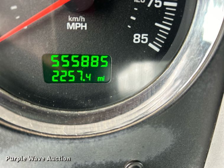 image for item EG1217 2007 Kenworth  T800 semi truck