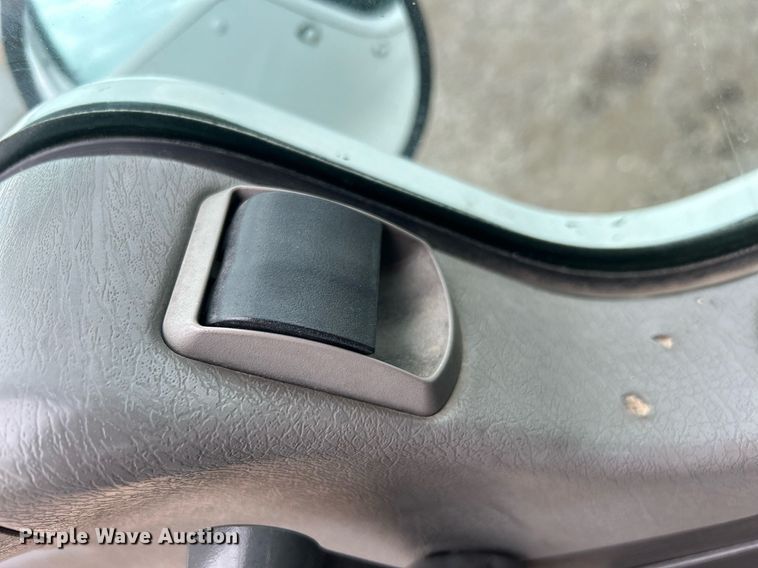 image for item EG1217 2007 Kenworth  T800 semi truck