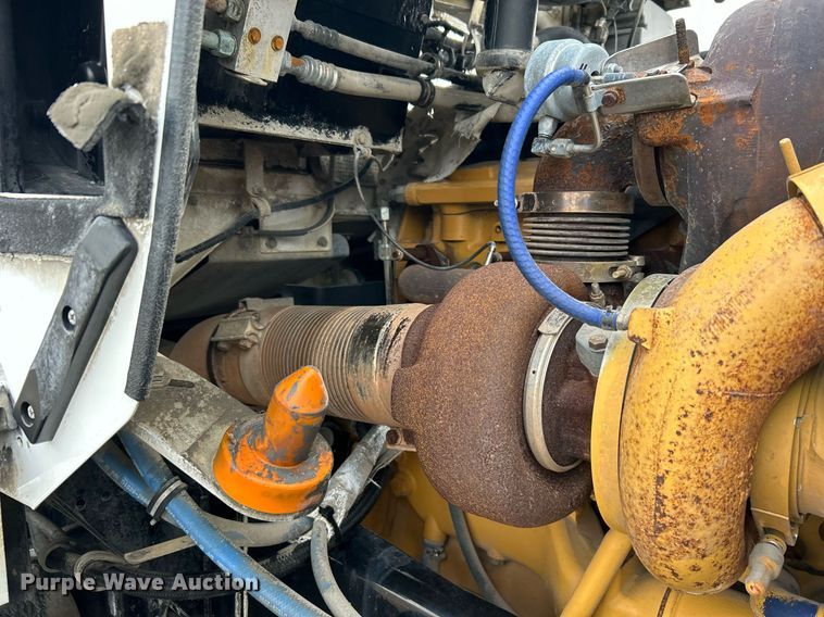 image for item EG1217 2007 Kenworth  T800 semi truck