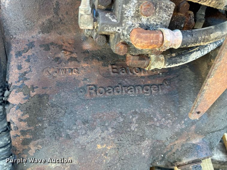 image for item EH6528 (2) Eaton Fuller Roadranger manual transmissions
