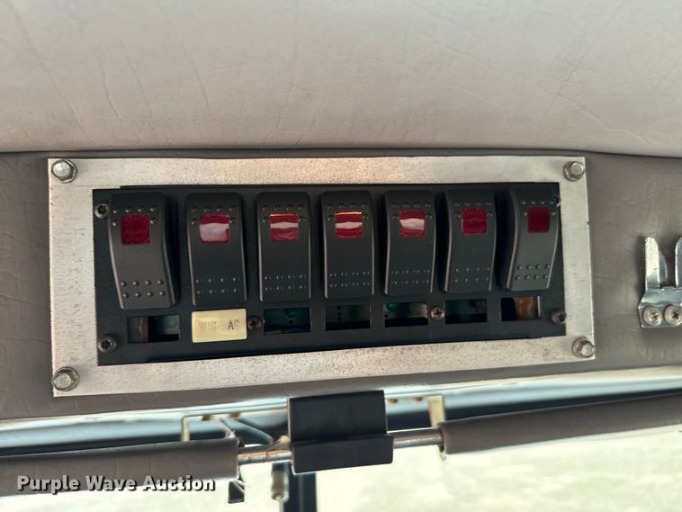 image for item EJ0289 2005 Peterbilt 335 flatbed truck