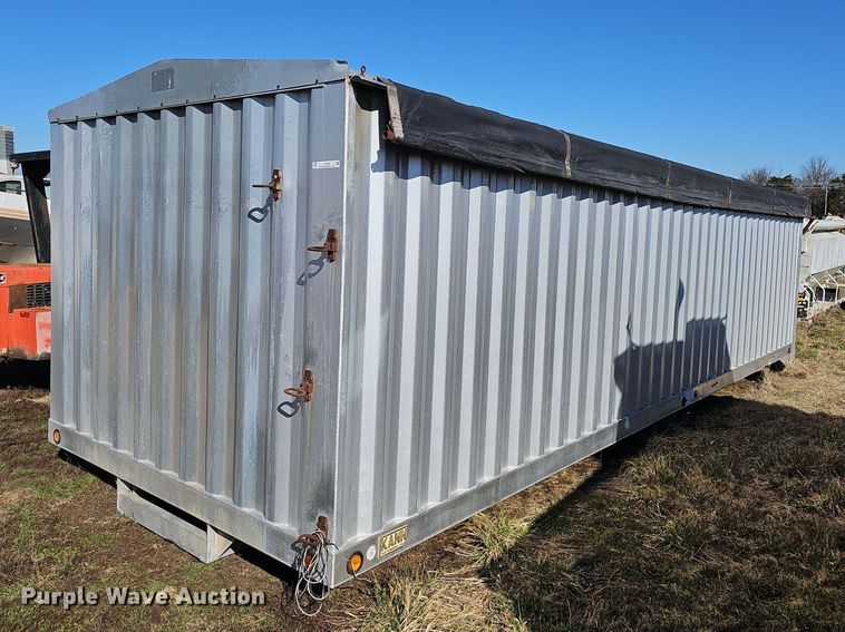 image for item EJ5909 Kann truck grain body