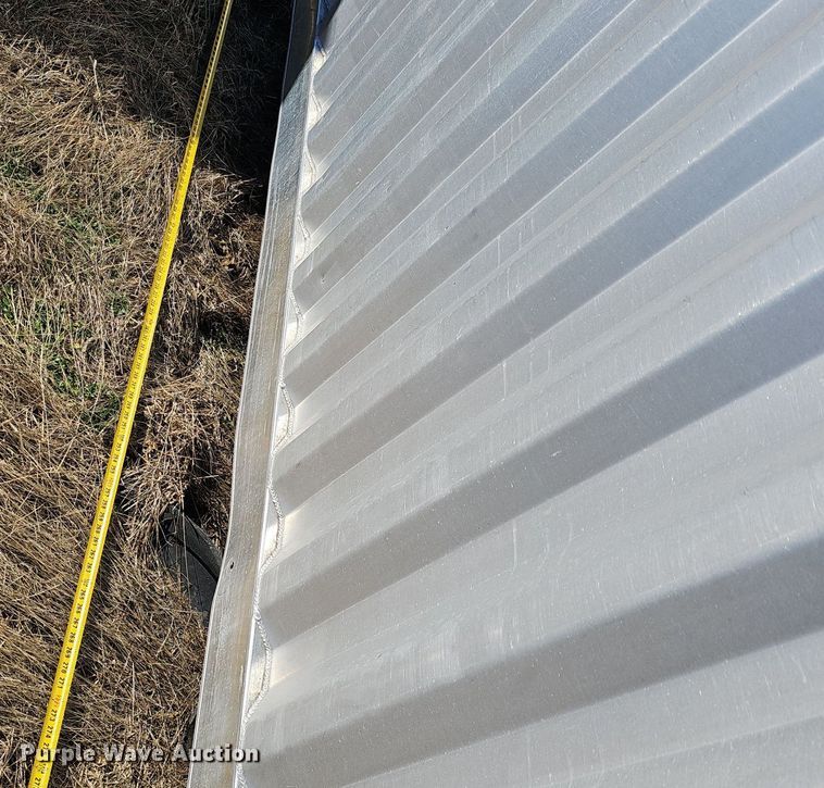 image for item EJ5909 Kann truck grain body