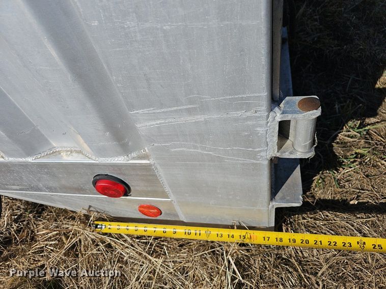 image for item EJ5909 Kann truck grain body