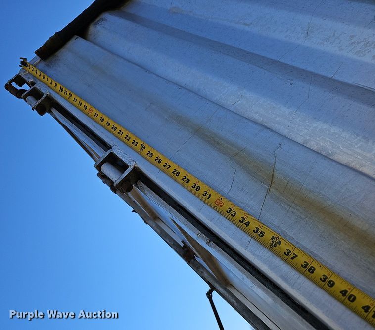 image for item EJ5909 Kann truck grain body