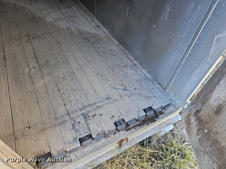 image for item EJ5909 Kann truck grain body