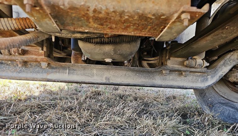 image for item EJ5916 2007 International 4400 flatbed truck