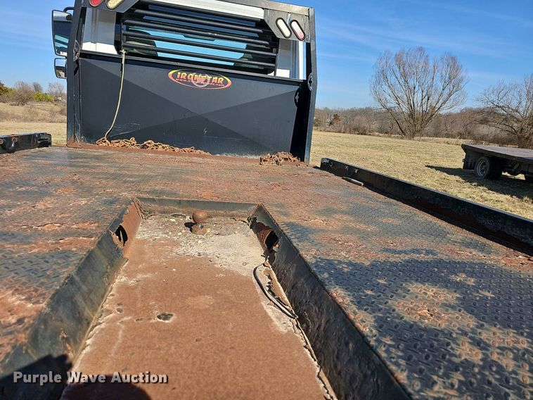 image for item EJ5916 2007 International 4400 flatbed truck