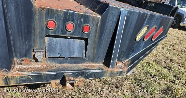 image for item EJ5916 2007 International 4400 flatbed truck