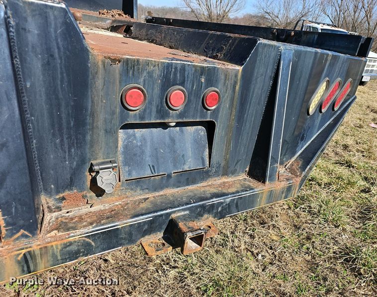 image for item EJ5916 2007 International 4400 flatbed truck