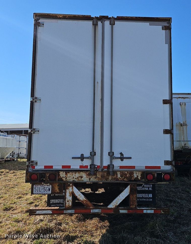 image for item EJ5919 1999 Trail Mobile dry van trailer