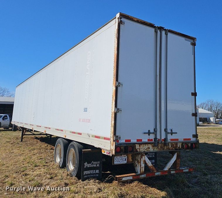 image for item EJ5919 1999 Trail Mobile dry van trailer
