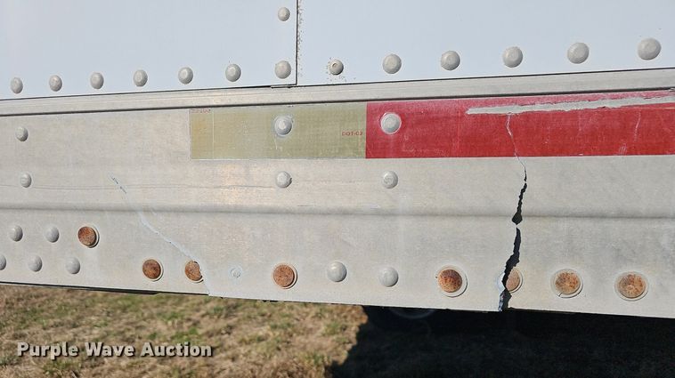 image for item EJ5919 1999 Trail Mobile dry van trailer