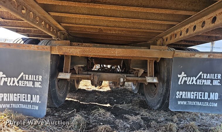 image for item EJ5919 1999 Trail Mobile dry van trailer