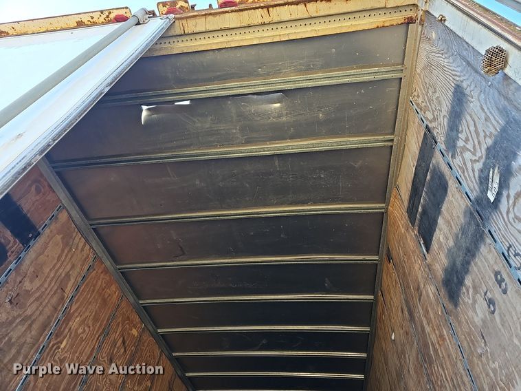 image for item EJ5919 1999 Trail Mobile dry van trailer