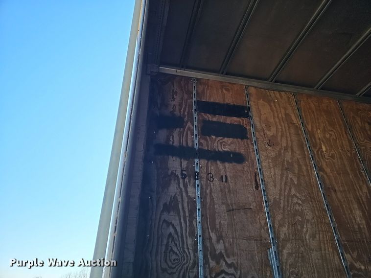 image for item EJ5919 1999 Trail Mobile dry van trailer