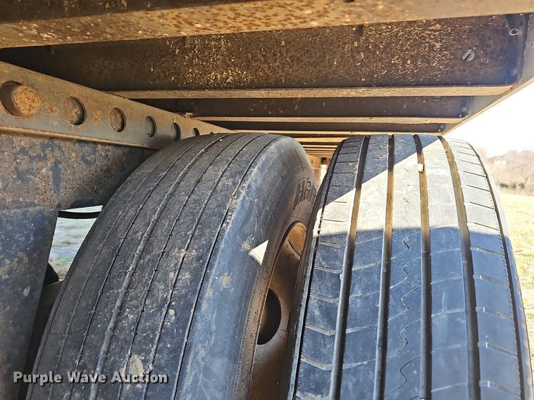 image for item EJ5919 1999 Trail Mobile dry van trailer