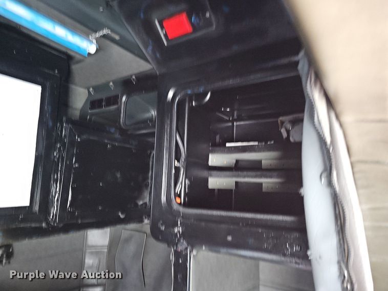 image for item EJ5952 1999 Peterbilt 379 semi truck