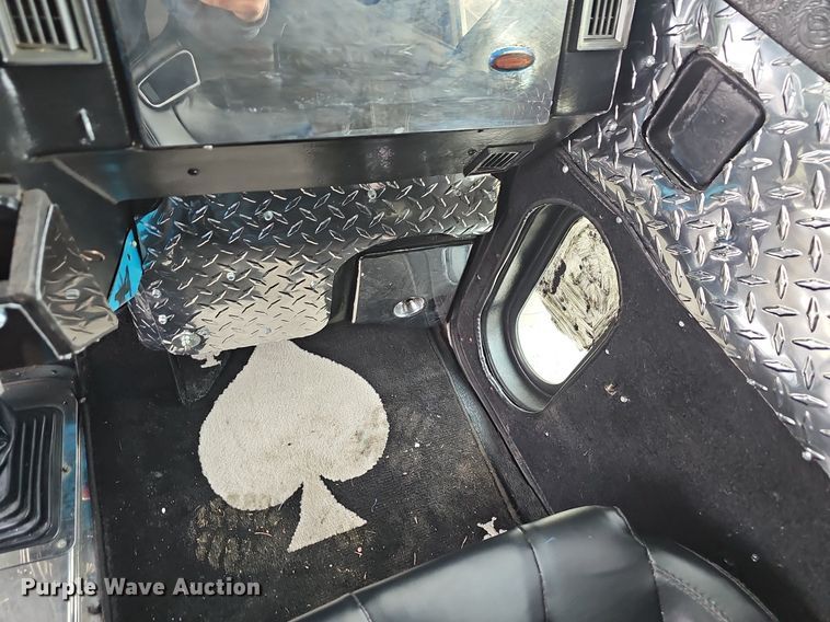 image for item EJ5952 1999 Peterbilt 379 semi truck