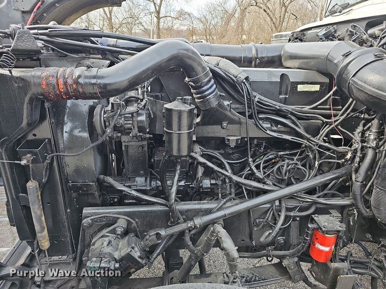 image for item EJ5952 1999 Peterbilt 379 semi truck