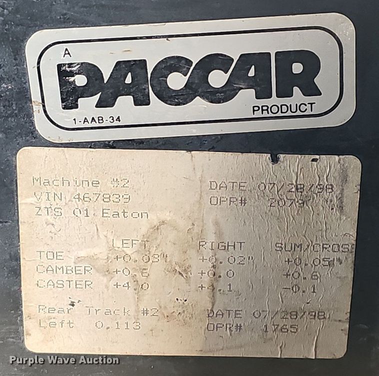 image for item EJ5952 1999 Peterbilt 379 semi truck