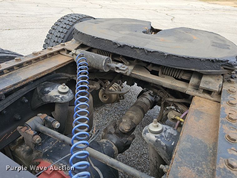 image for item EJ5953 2006 Peterbilt  379 semi truck