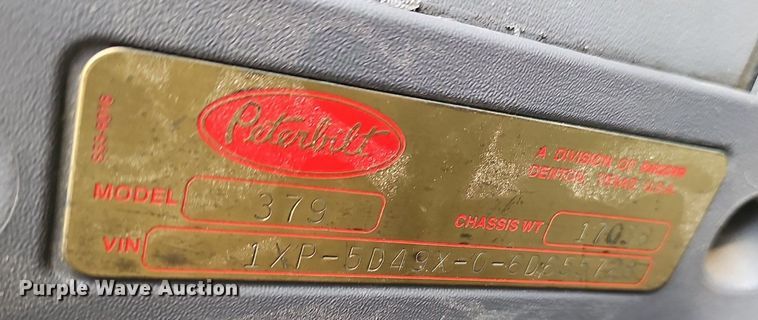 image for item EJ5953 2006 Peterbilt  379 semi truck