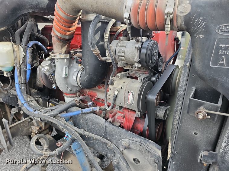 image for item EJ5953 2006 Peterbilt  379 semi truck