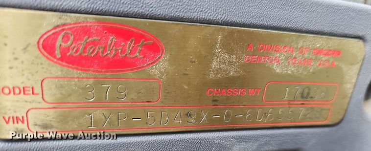 image for item EJ5953 2006 Peterbilt  379 semi truck