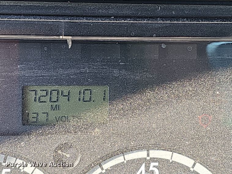 image for item EJ5967 2006 Freightliner Columbia semi truck