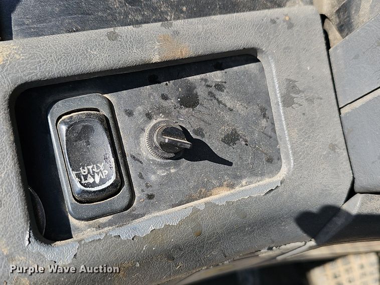 image for item EJ5967 2006 Freightliner Columbia semi truck