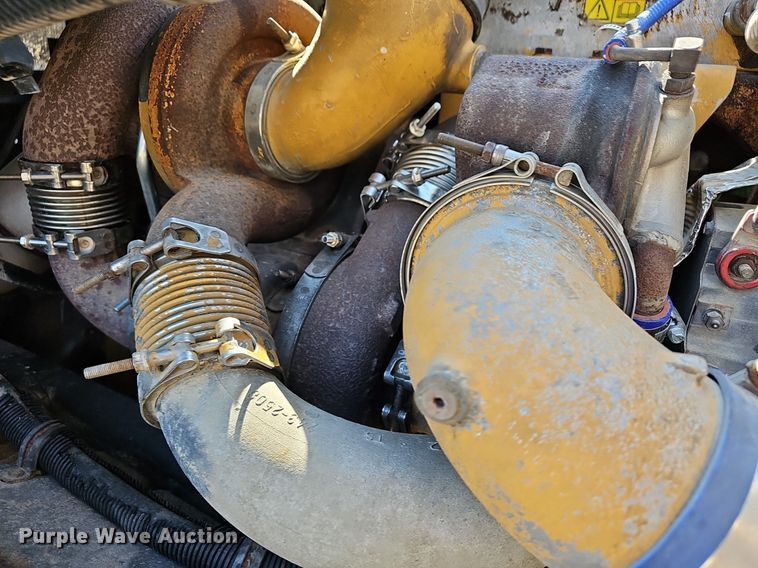 image for item EJ5967 2006 Freightliner Columbia semi truck