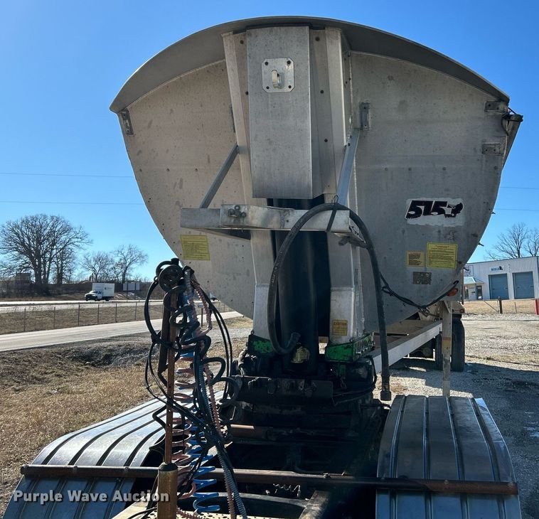 image for item EK4101 2005 Everlite end dump trailer