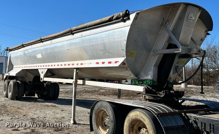 image for item EK4101 2005 Everlite end dump trailer