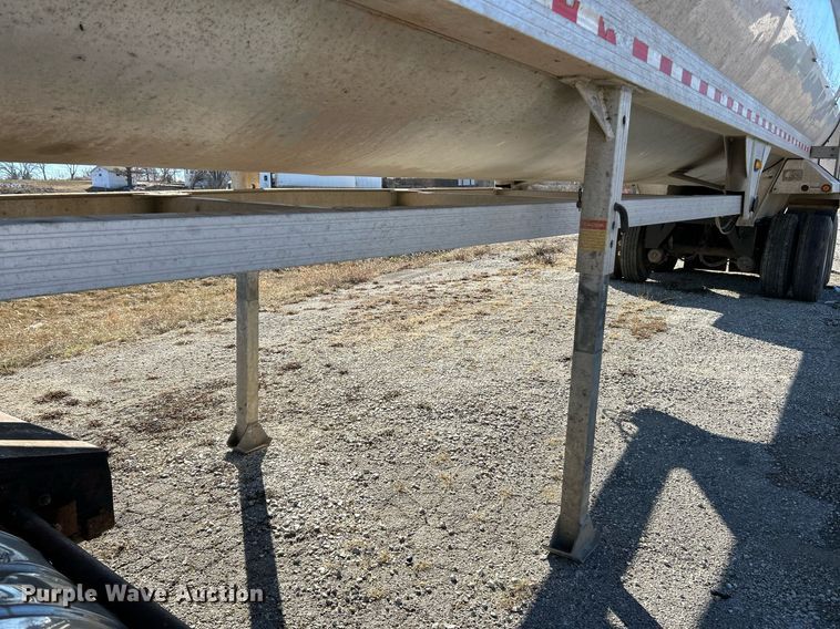 image for item EK4101 2005 Everlite end dump trailer