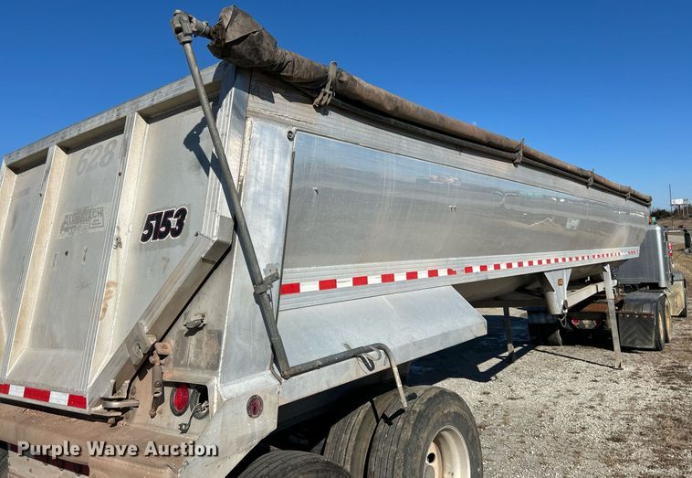 image for item EK4101 2005 Everlite end dump trailer