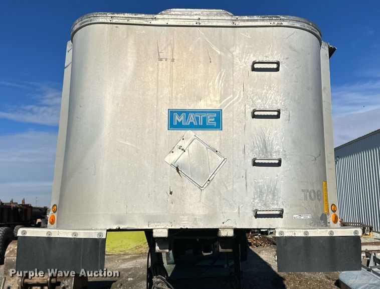 image for item EK9876 1999 Mate end dump trailer