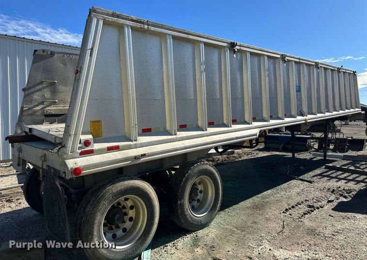 image for item EK9876 1999 Mate end dump trailer