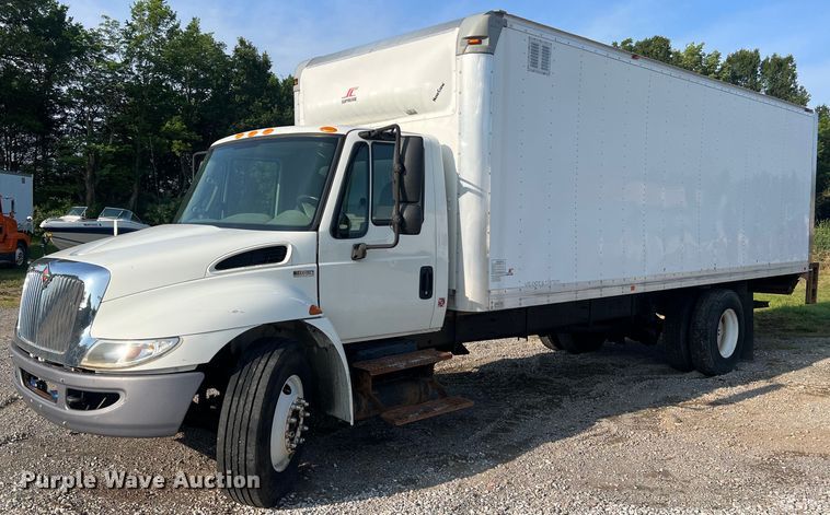 image for item II9198 2015 International 4300 box truck