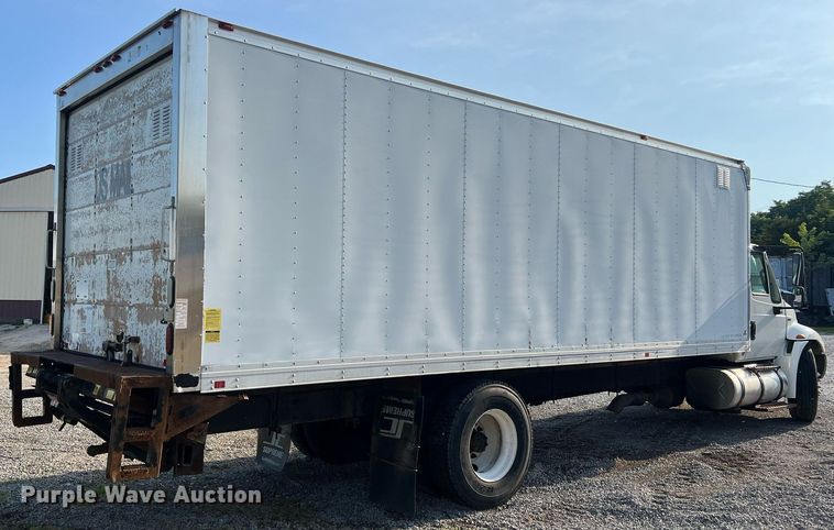 image for item II9198 2015 International 4300 box truck