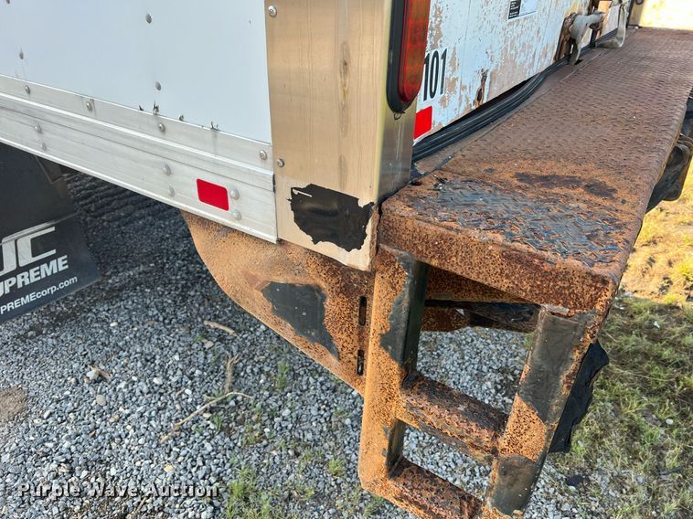 image for item II9198 2015 International 4300 box truck