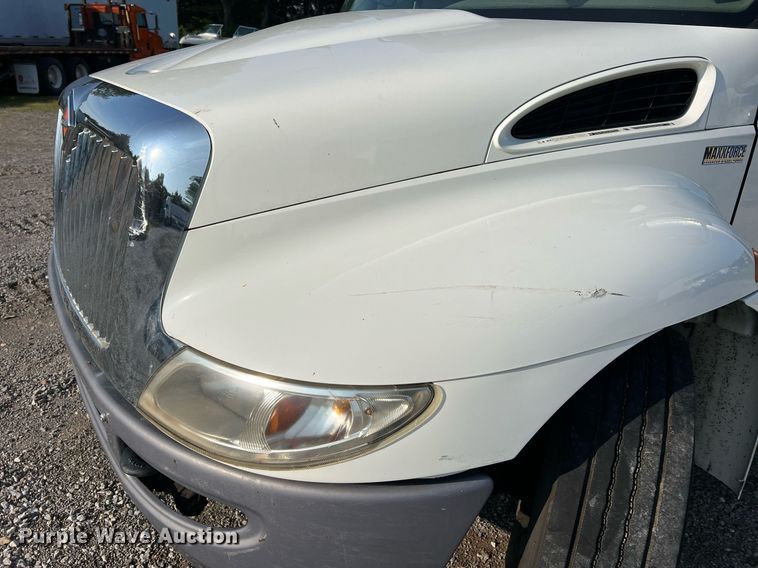 image for item II9198 2015 International 4300 box truck