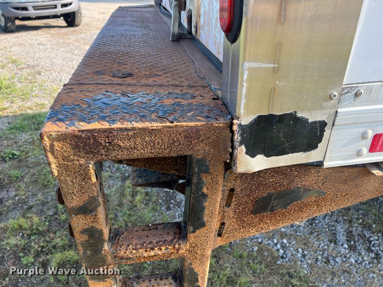 image for item II9198 2015 International 4300 box truck