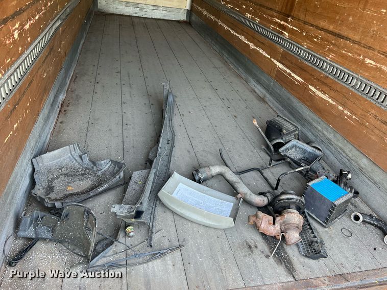 image for item II9198 2015 International 4300 box truck