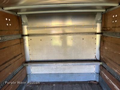 image for item II9198 2015 International 4300 box truck