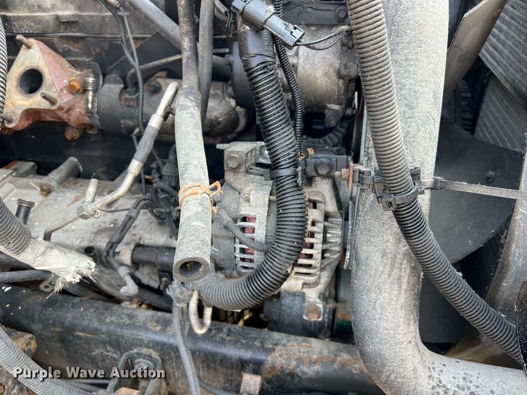 image for item II9198 2015 International 4300 box truck