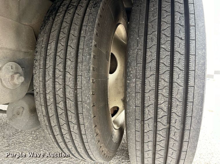 image for item KV9821 2009 Kentucky  dry van trailer