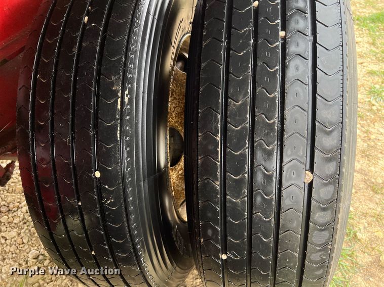 image for item KV9918 2000 Nu Van NVF-15102 flatbed trailer