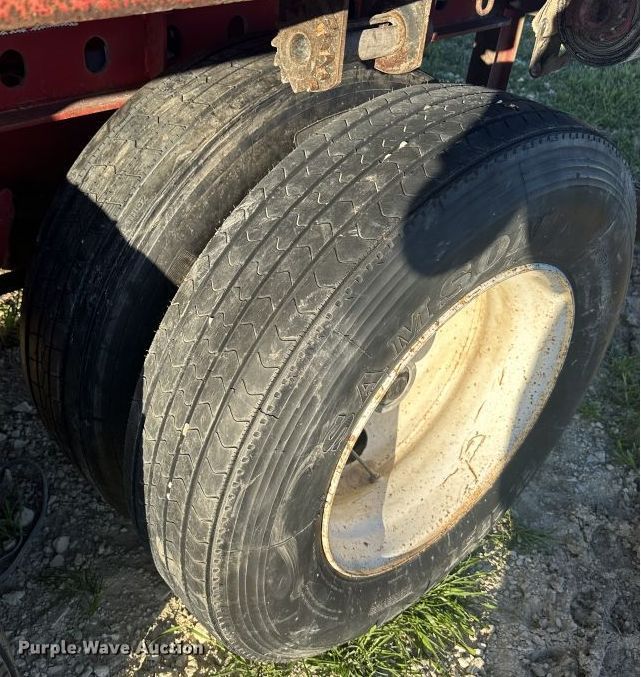 image for item KV9918 2000 Nu Van NVF-15102 flatbed trailer